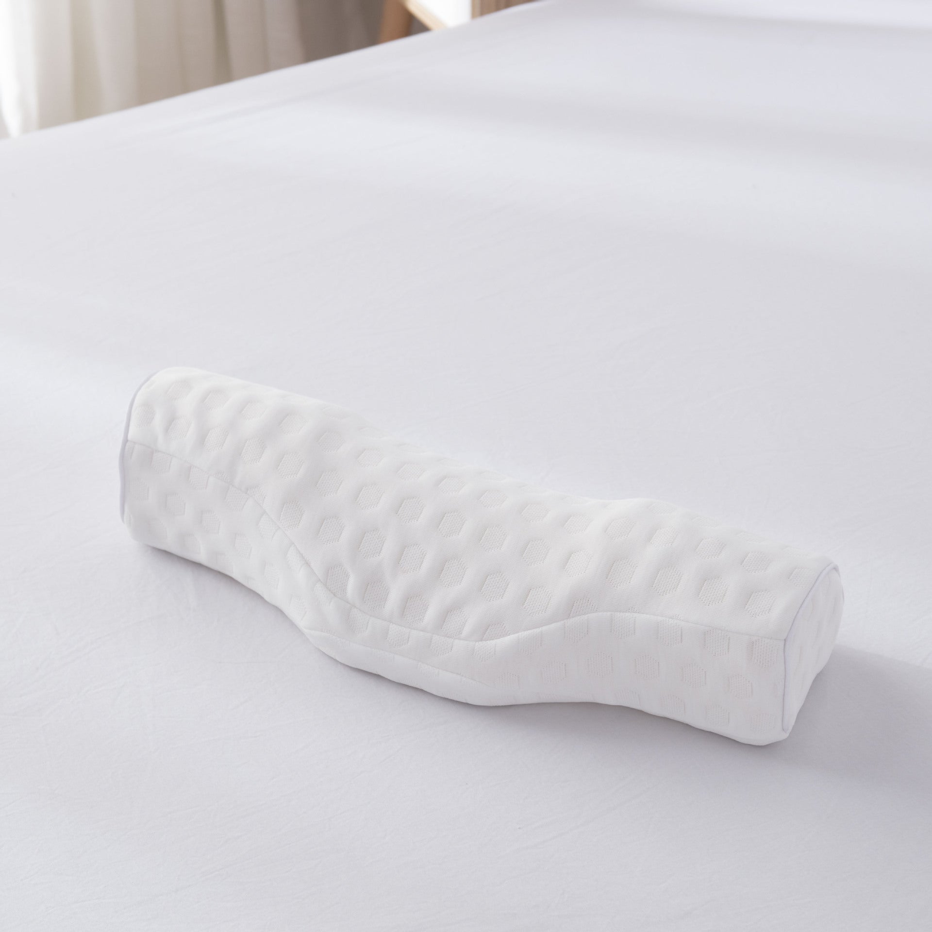 Nuzzl Contour Pillow